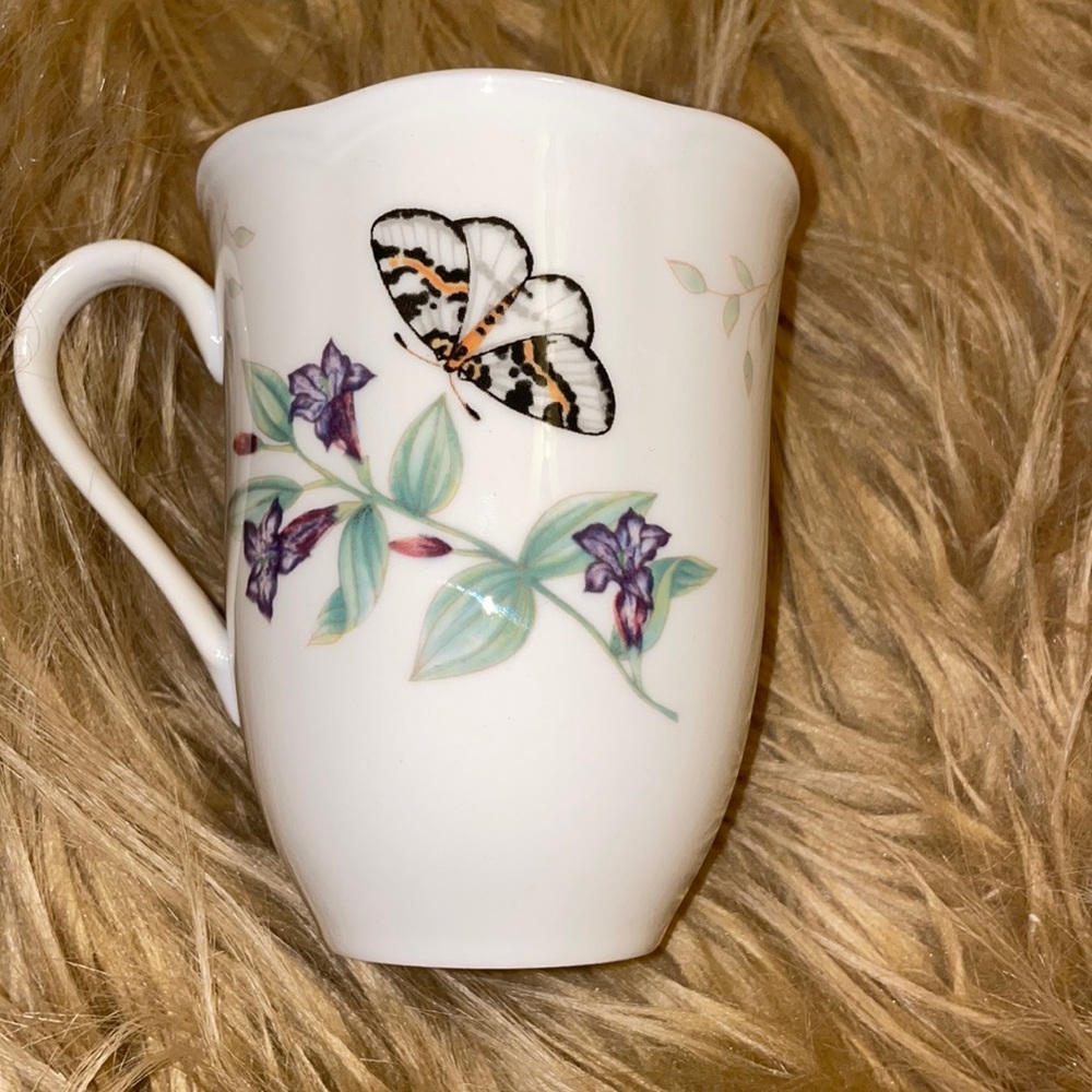 Brand New Lenox porcelain coffee mug, 10oz